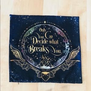 NWOT Sarah j maas ACOTAR pillowcase bookish design